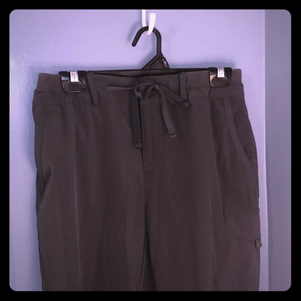 Active wear capris